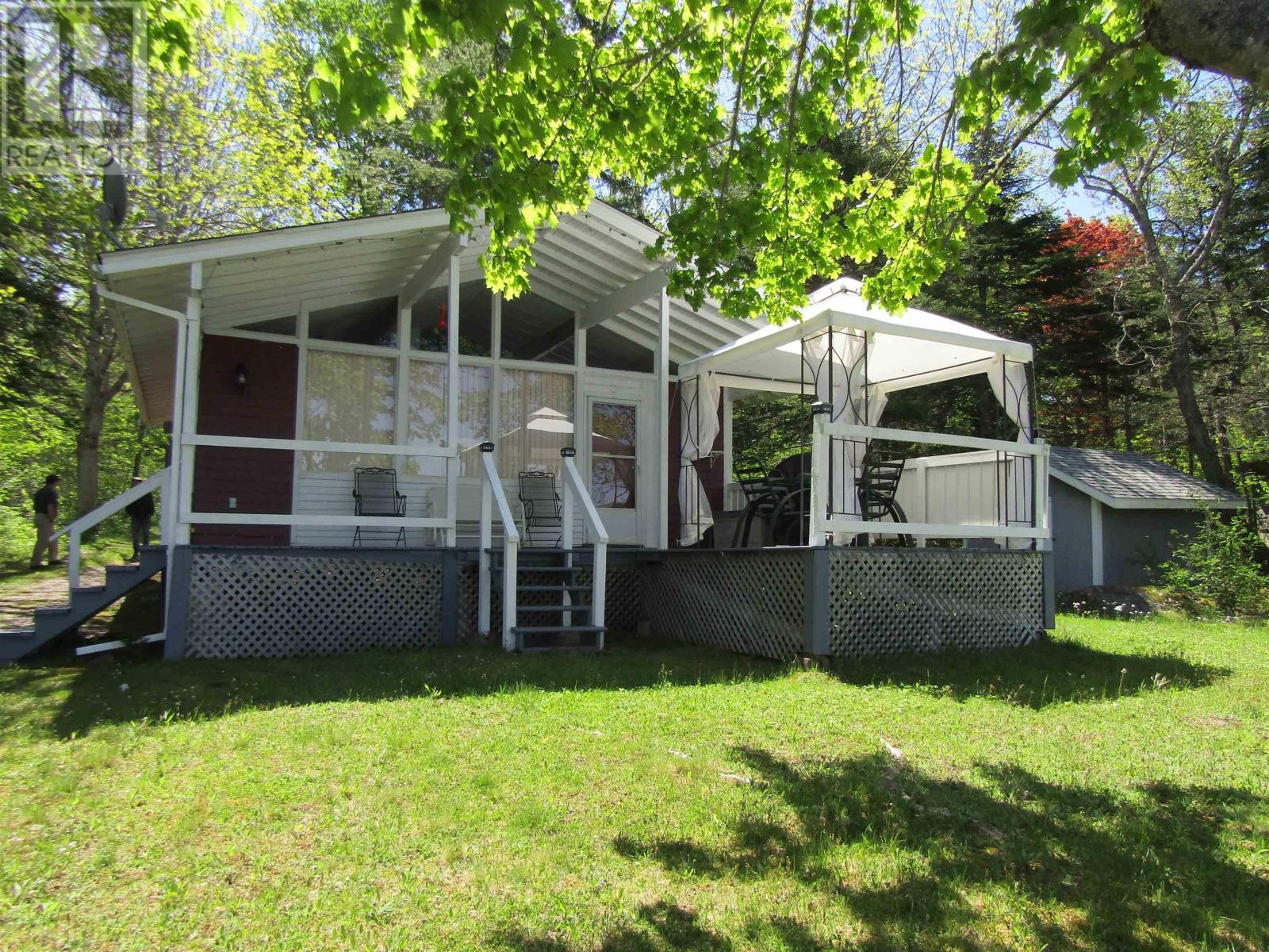 70 Sefferns Lake Drive Property Photo 5