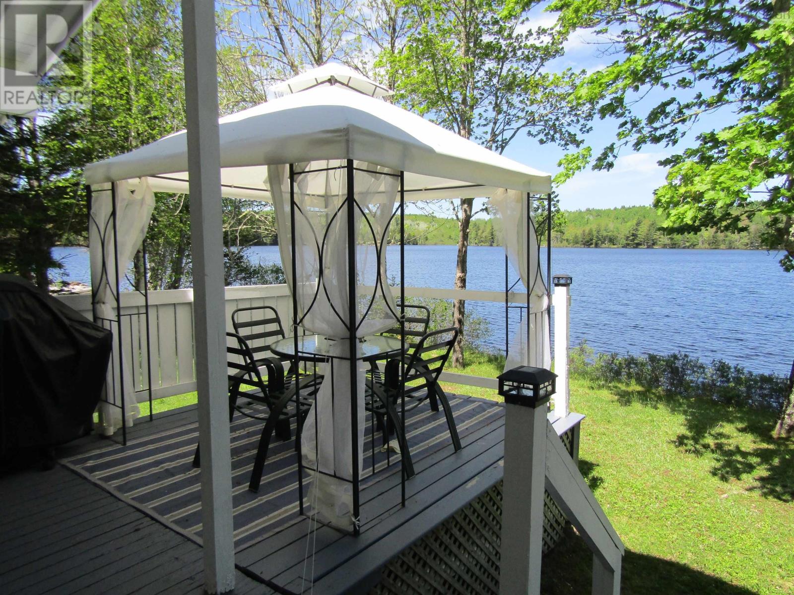 70 Sefferns Lake Drive Property Photo 6