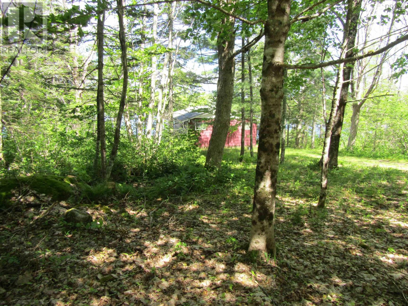70 Sefferns Lake Drive Property Photo 10