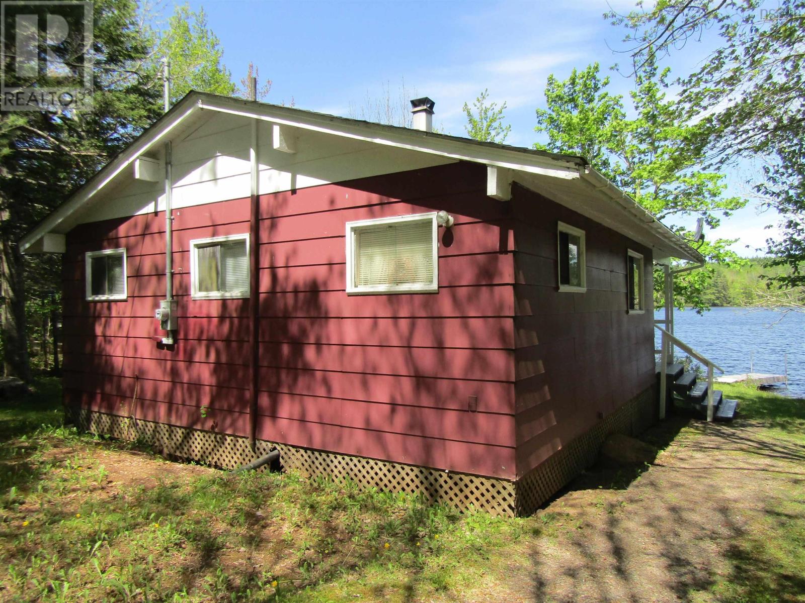 70 Sefferns Lake Drive Property Photo 12