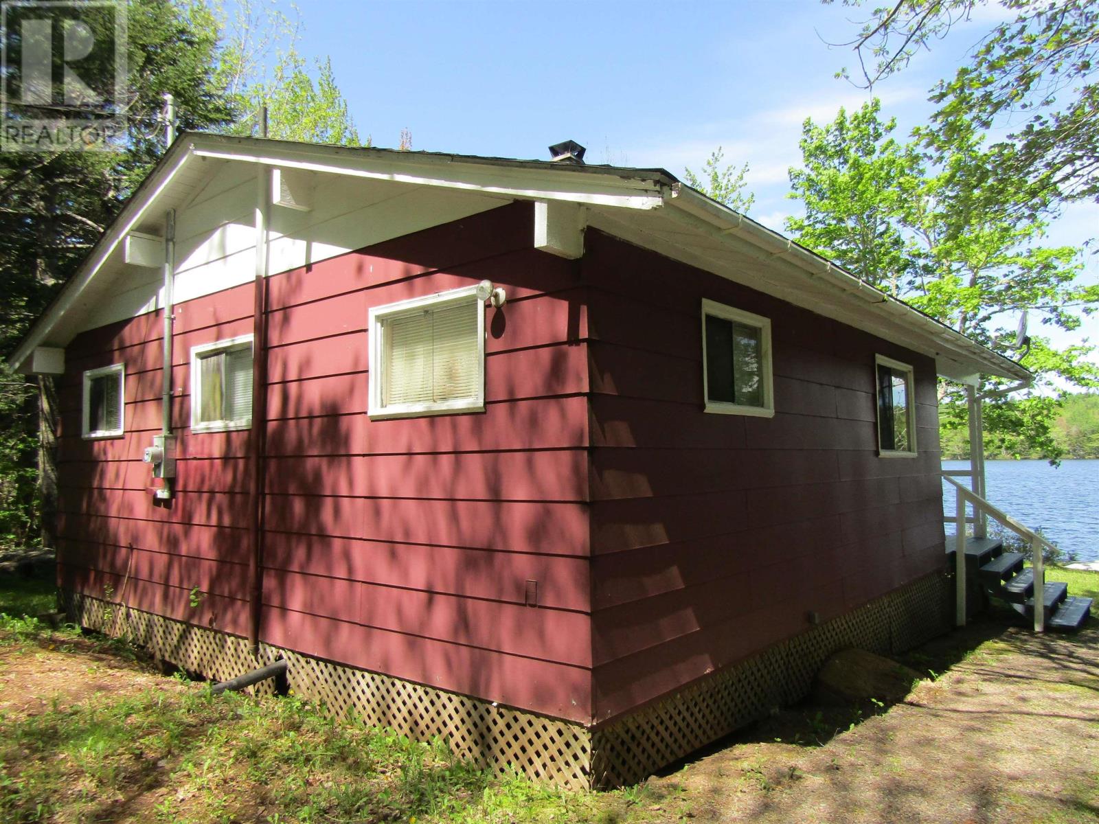 70 Sefferns Lake Drive Property Photo 13