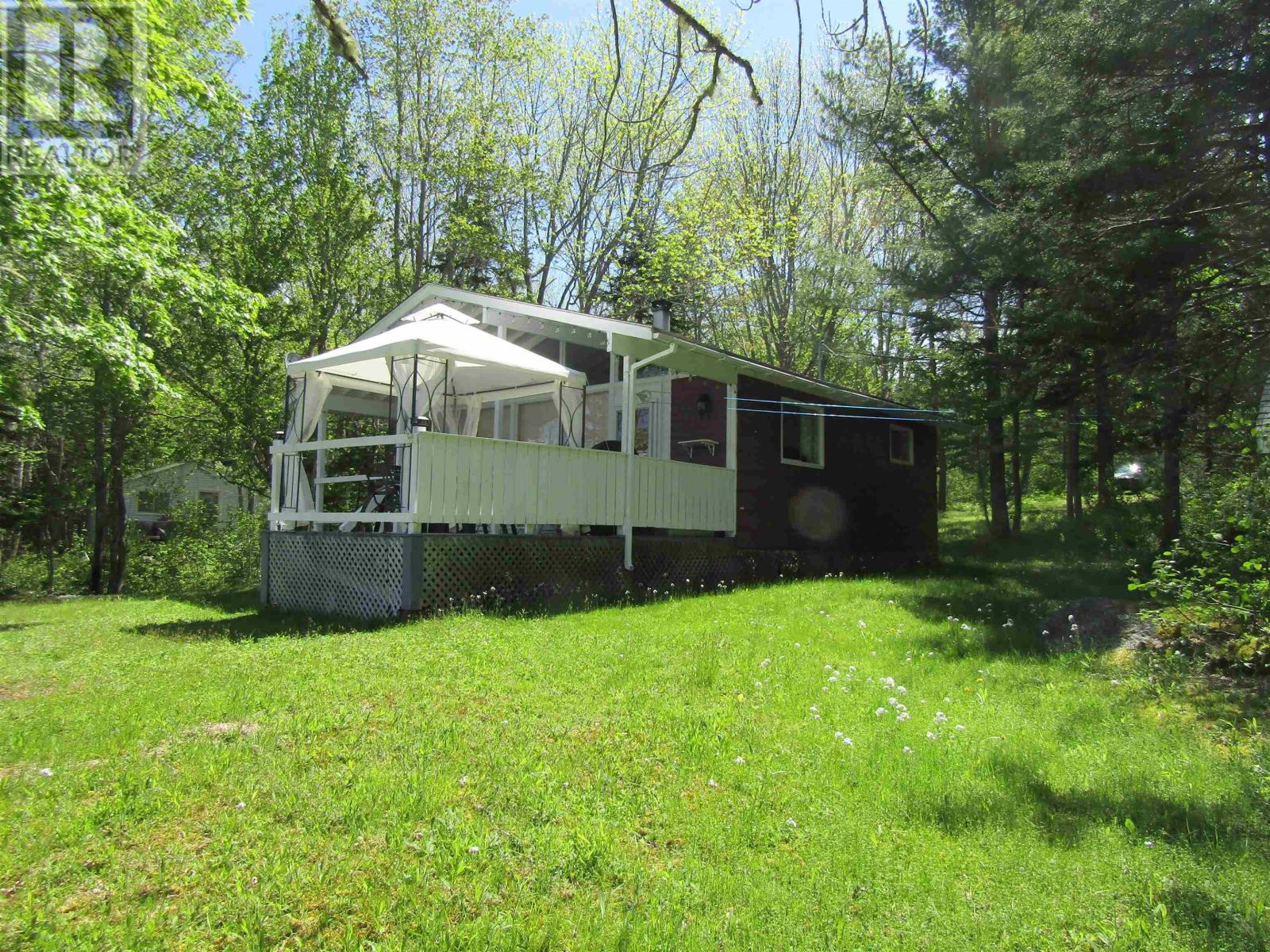 70 Sefferns Lake Drive Property Photo 14
