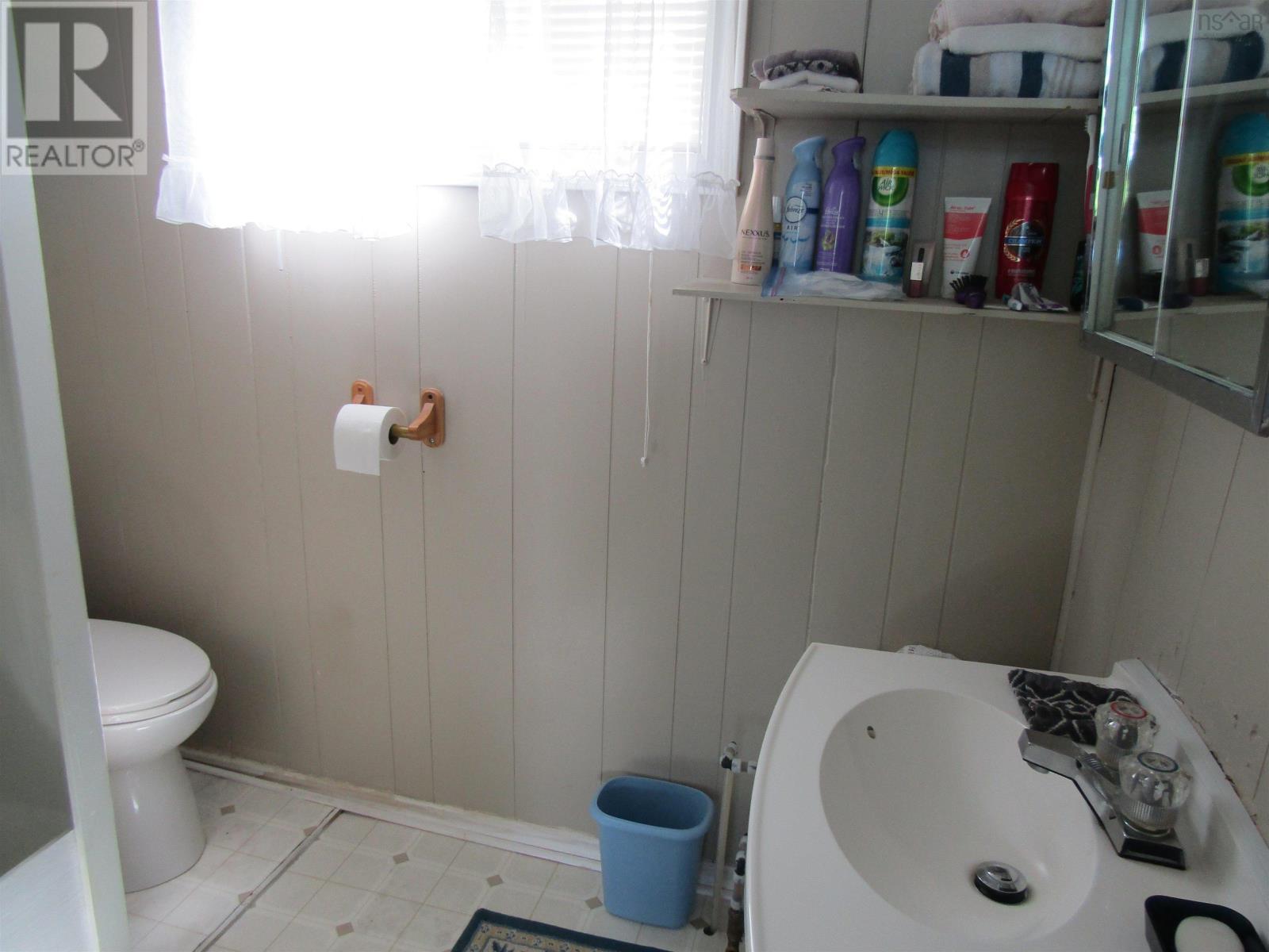 70 Sefferns Lake Drive Property Photo 25