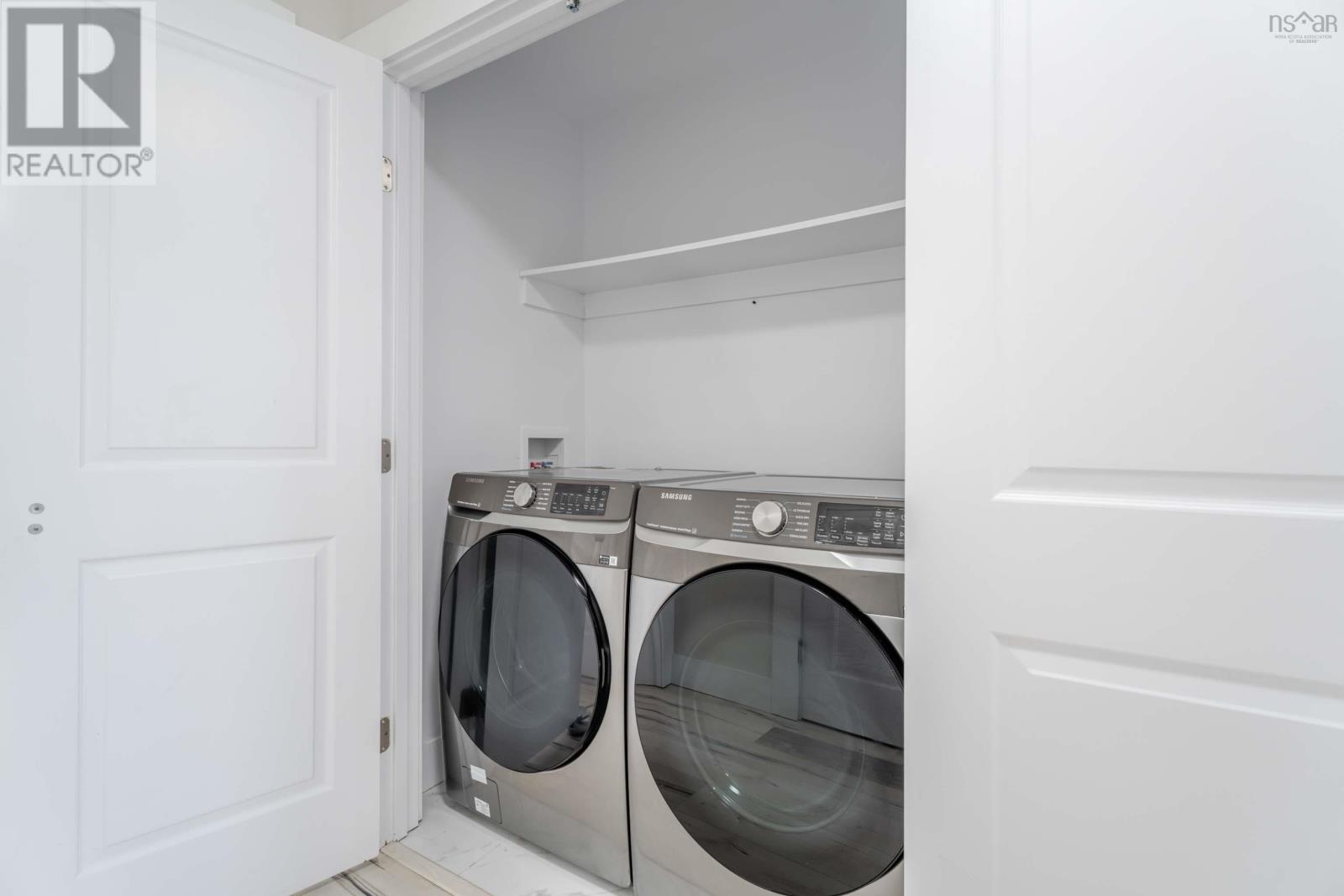 19 Flatrock Crescent Property Photo 21