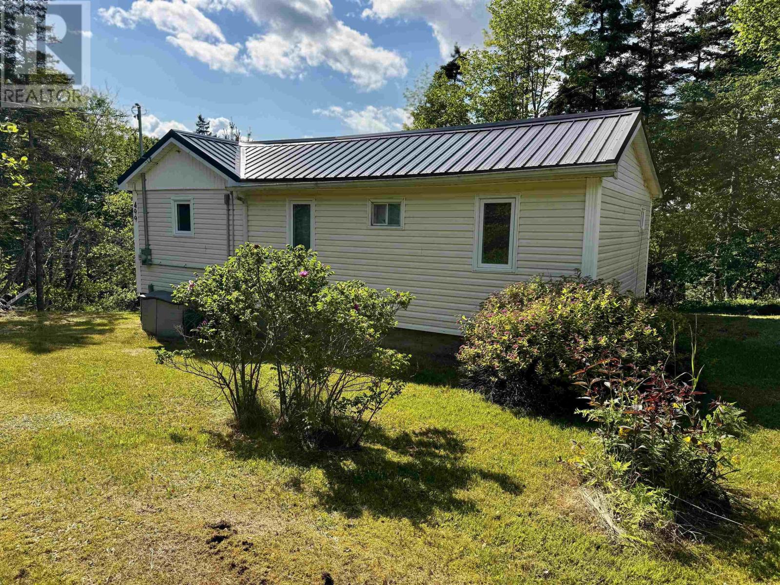 499 Corbetts Cove Rd. Property Photo 7