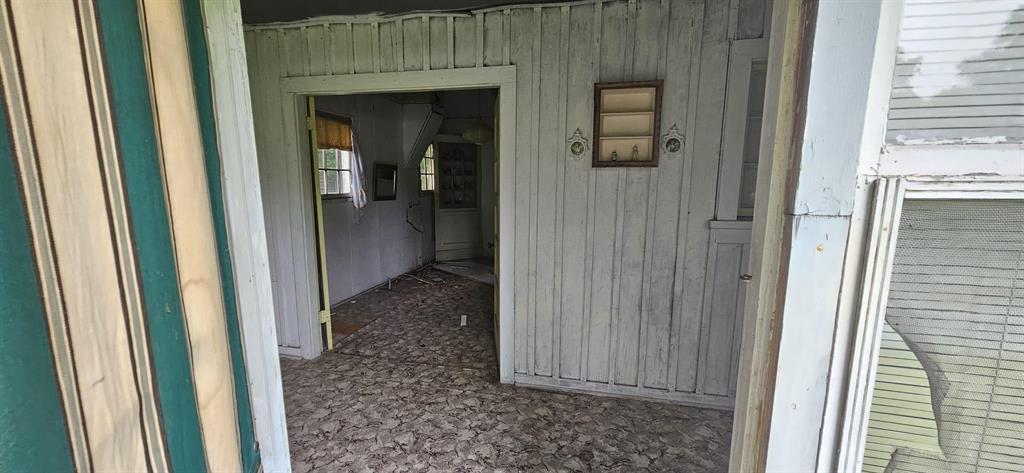 214 Park Avenue Property Photo 4