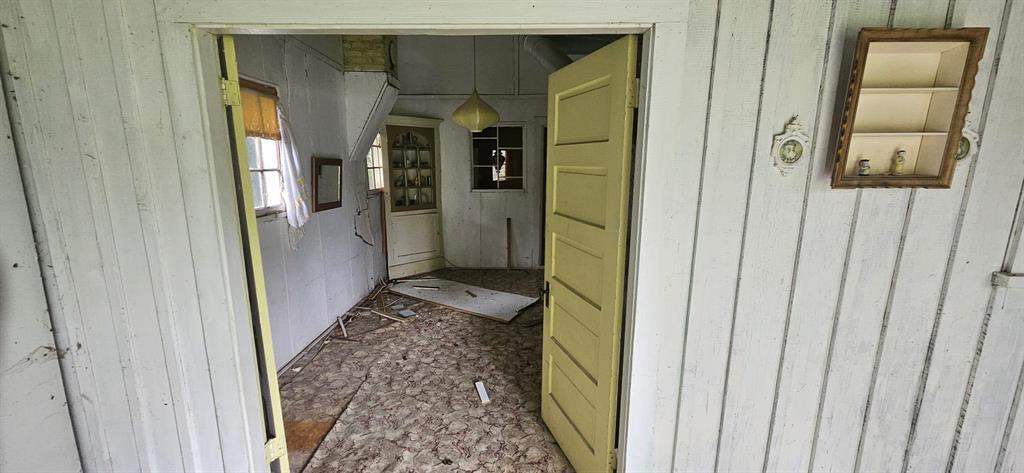 214 Park Avenue Property Photo 6