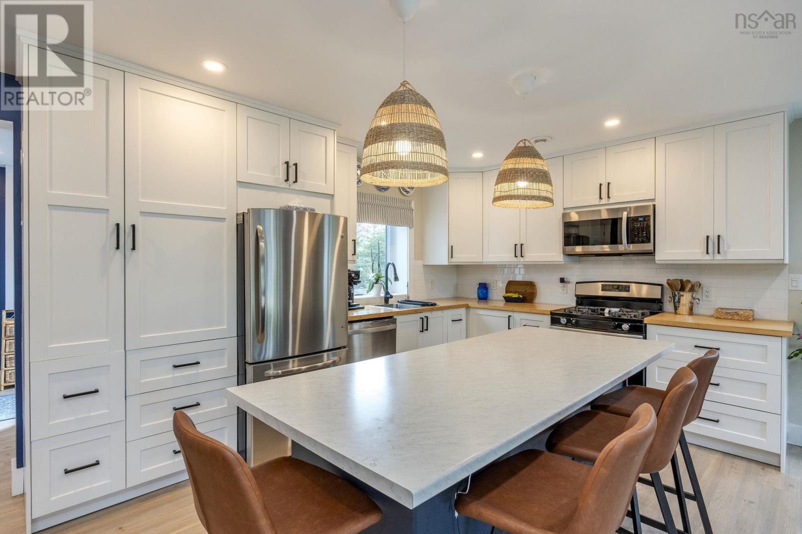 8 Alexander Avenue Property Photo 4