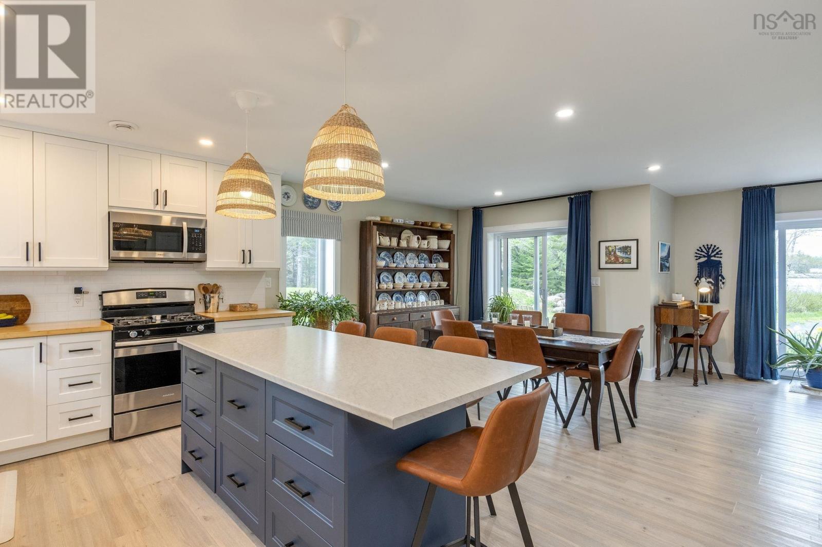 8 Alexander Avenue Property Photo 8