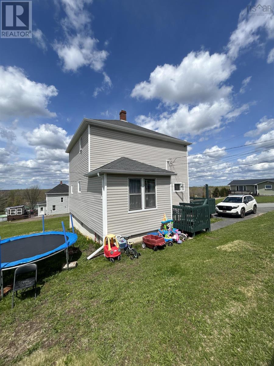70 Wolsley Street Property Photo 5