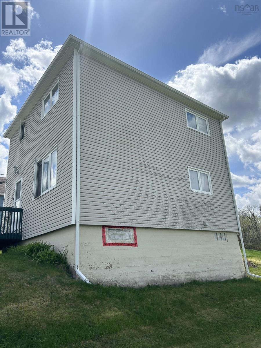 70 Wolsley Street Property Photo 6