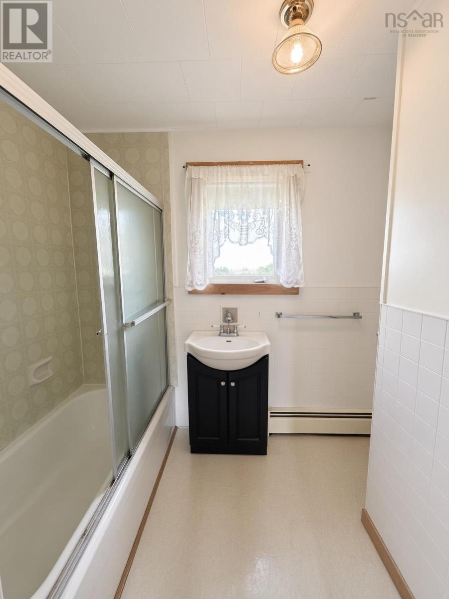 70 Wolsley Street Property Photo 16