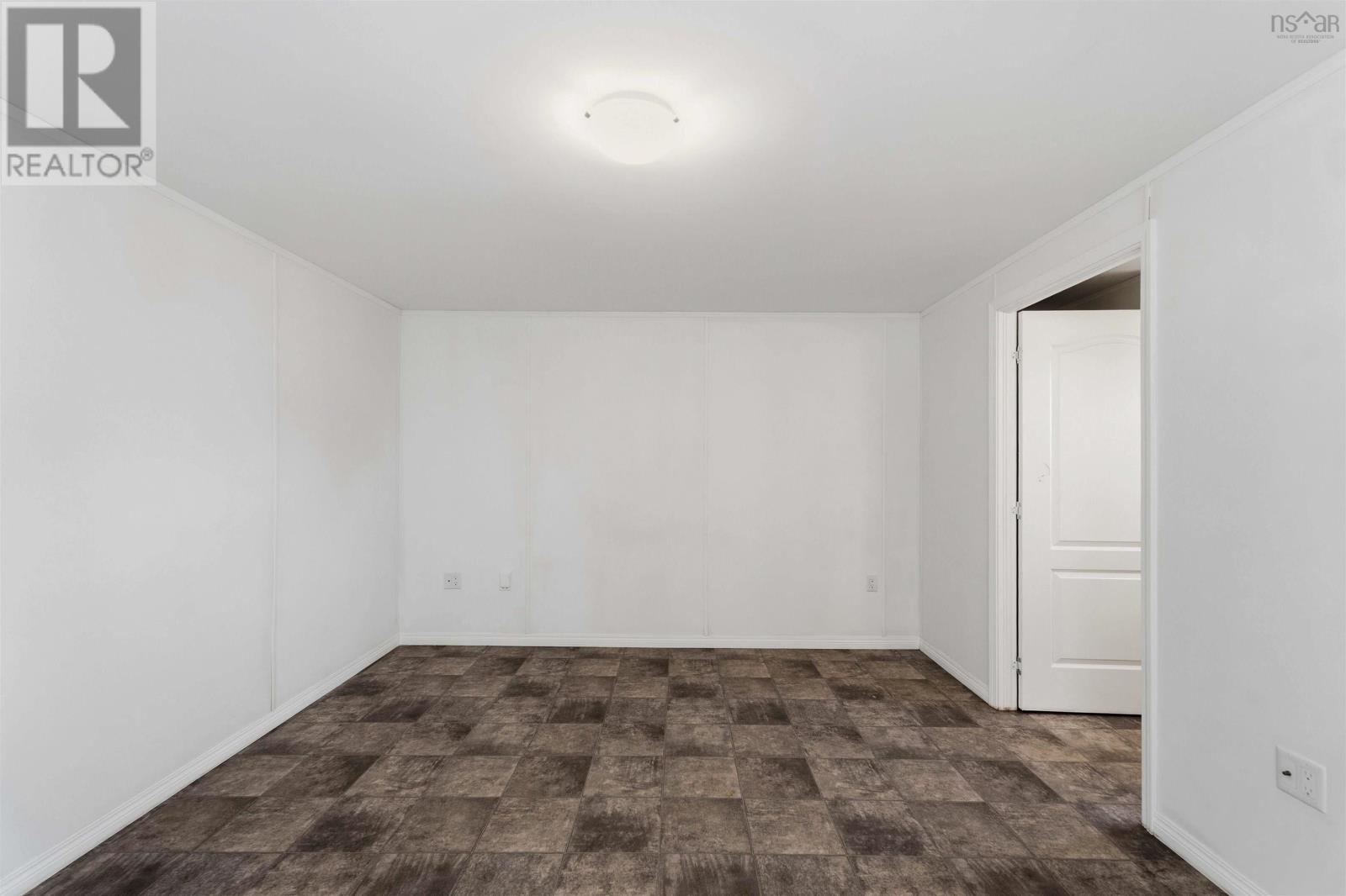 63 Douglas Avenue Property Photo 19