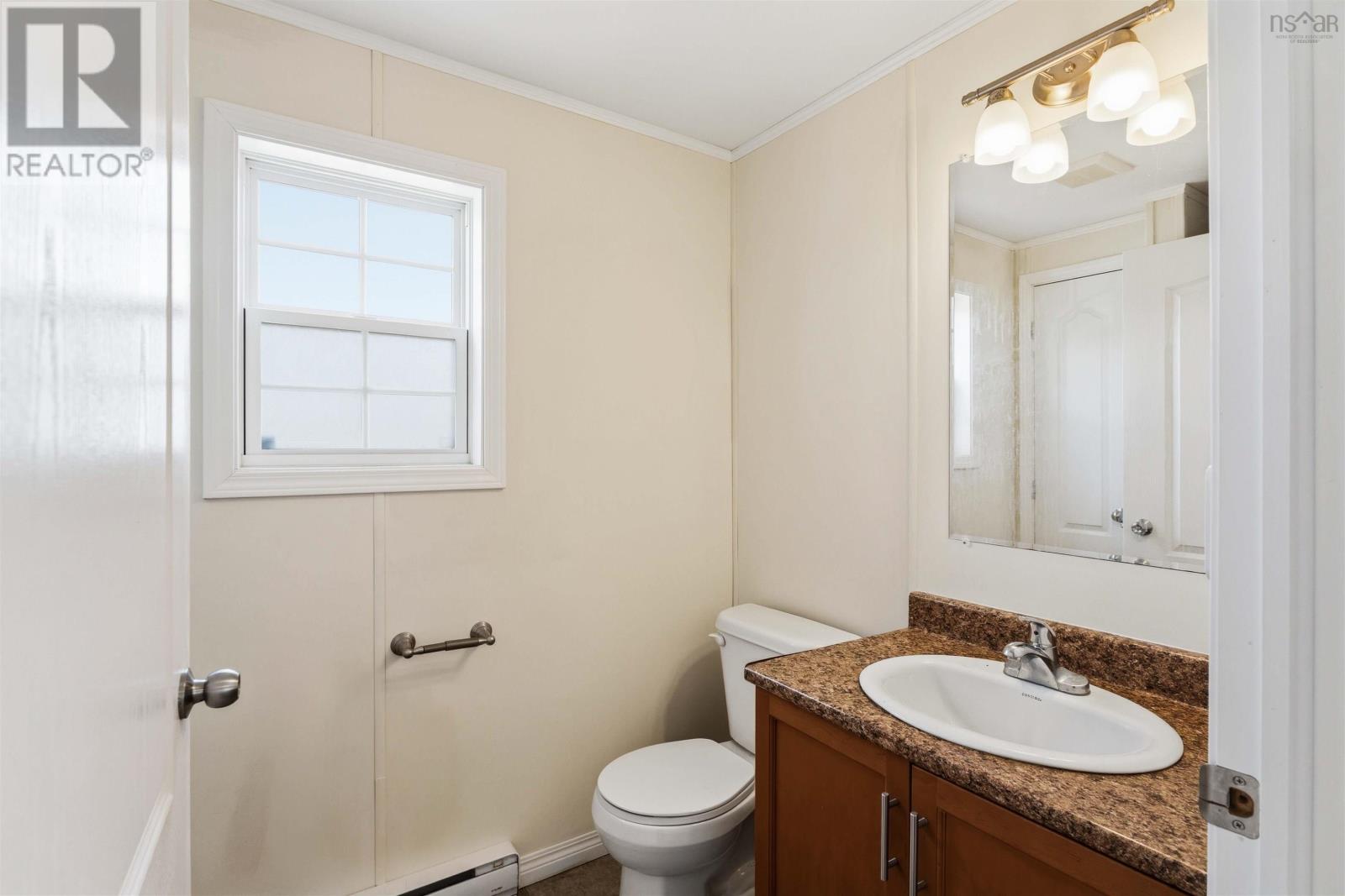 63 Douglas Avenue Property Photo 23