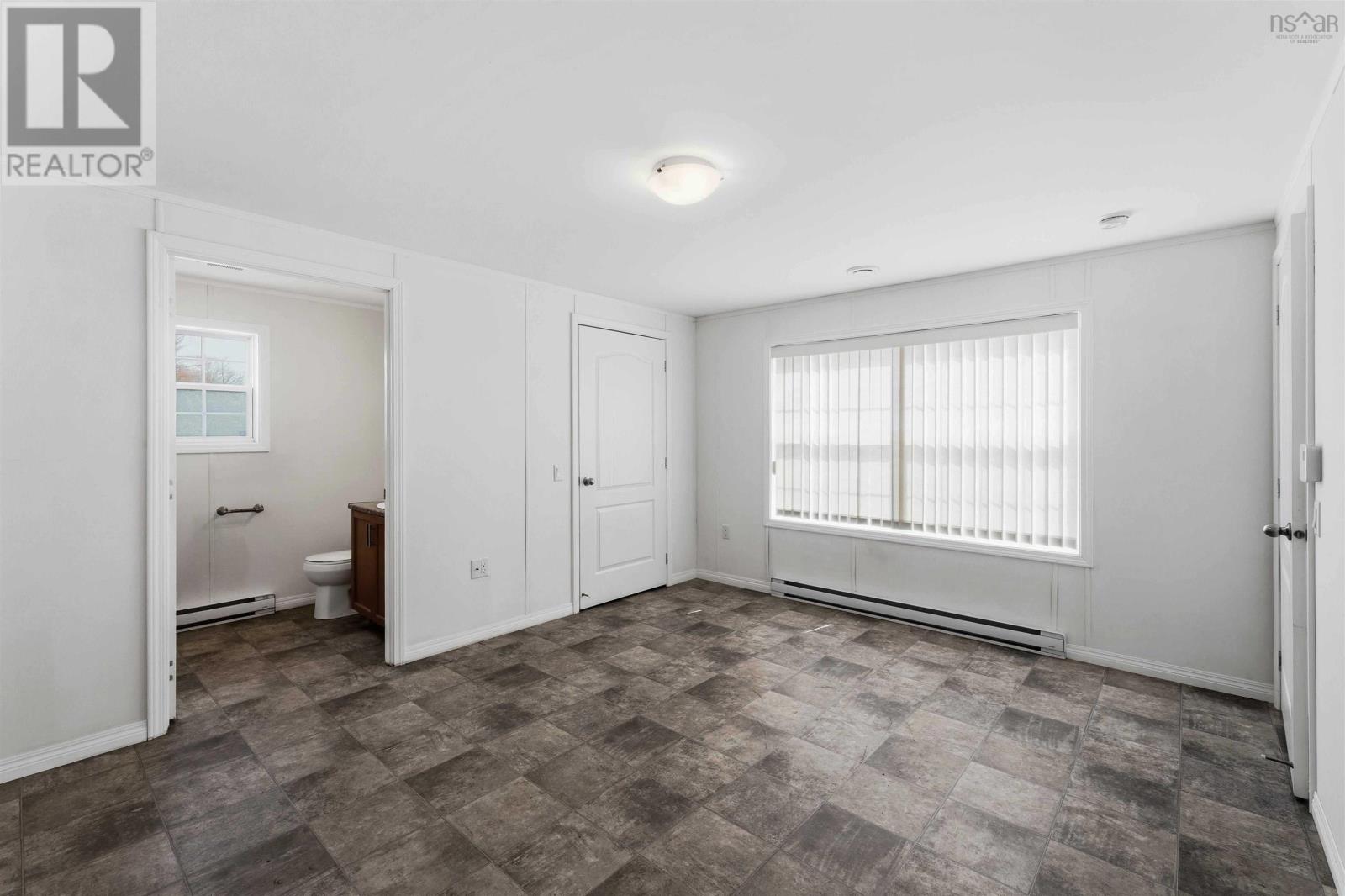 63 Douglas Avenue Property Photo 24