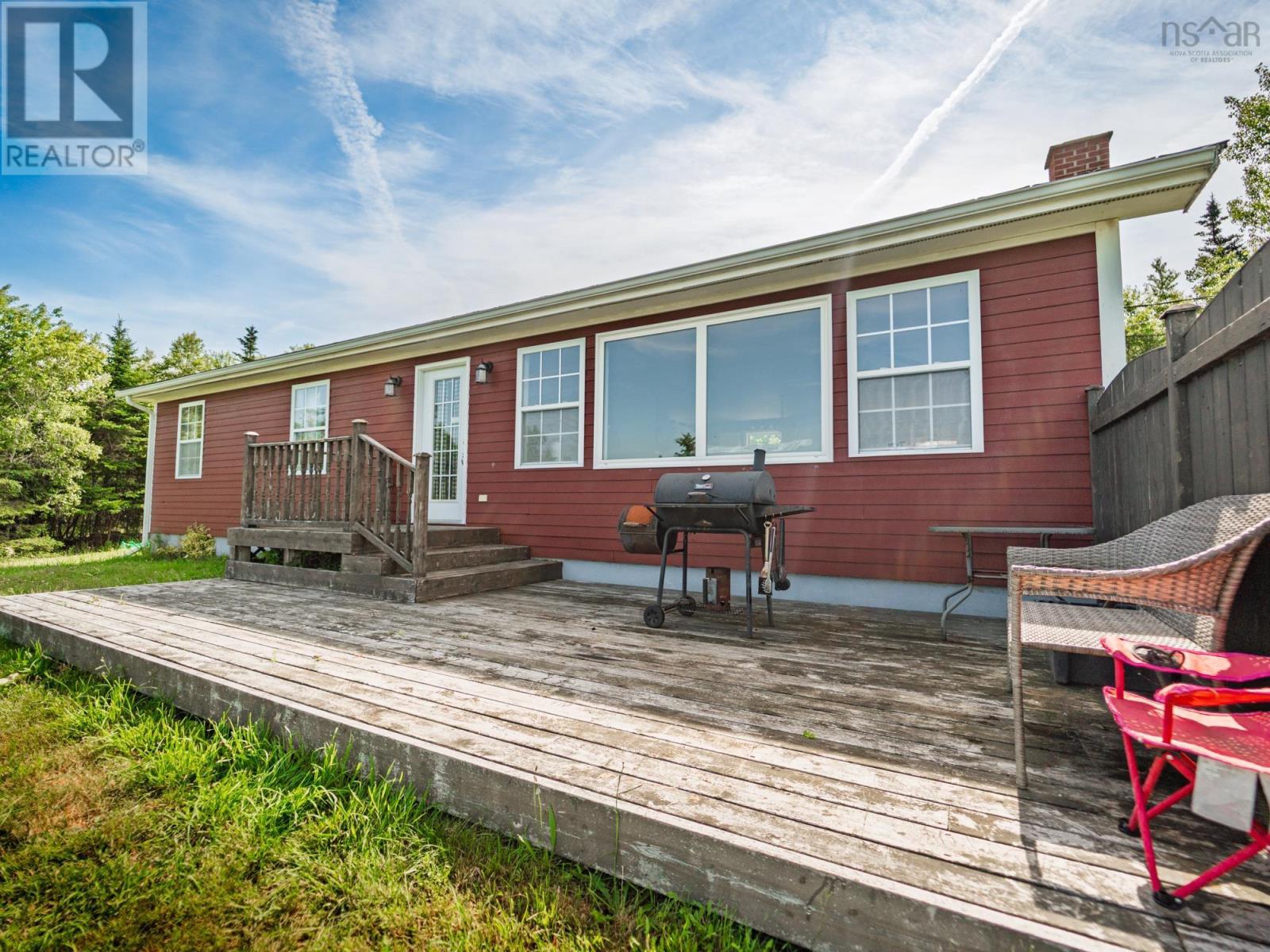 887 Sandy Point Road Property Photo 3