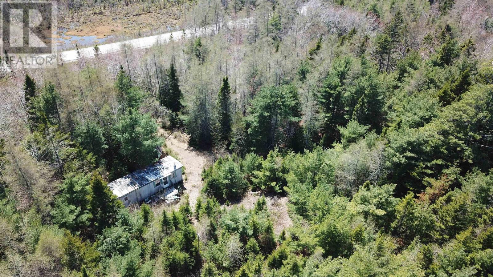 563 West Ship Harbour Road Property Photo 1