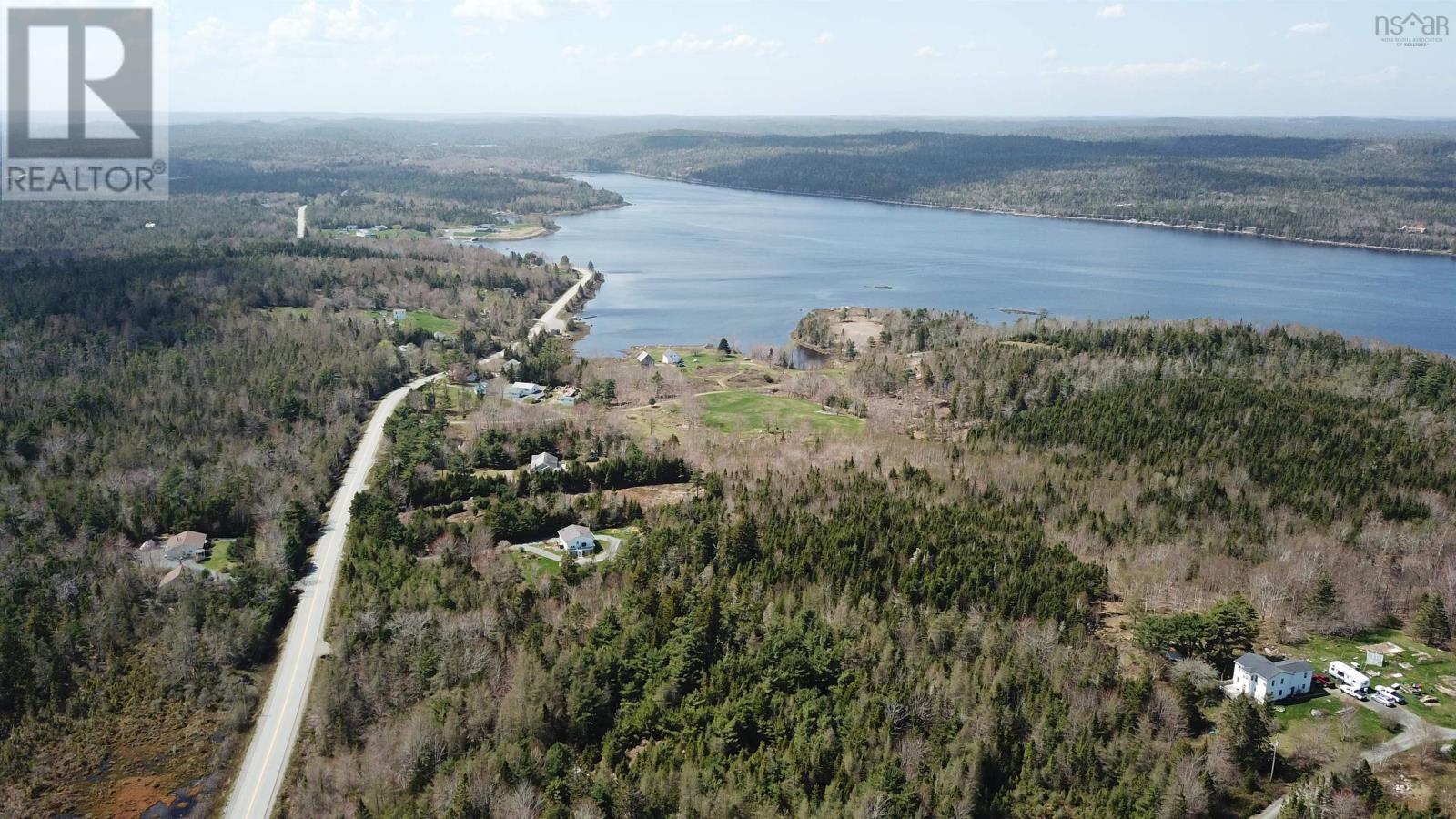 563 West Ship Harbour Road Property Photo 6