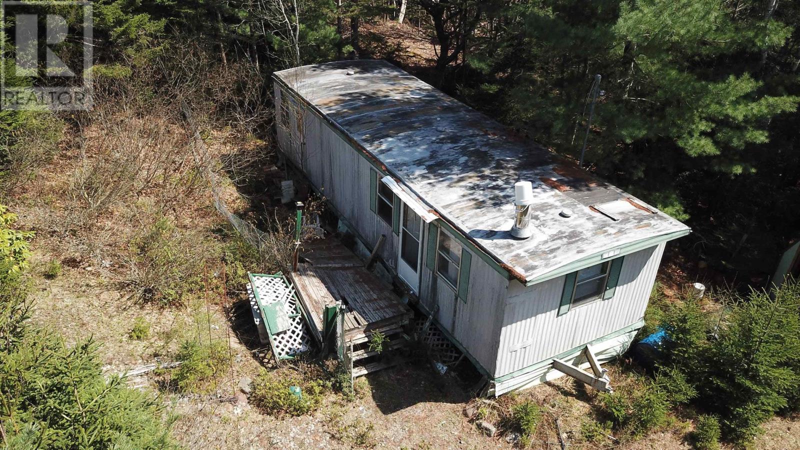 563 West Ship Harbour Road Property Photo 11