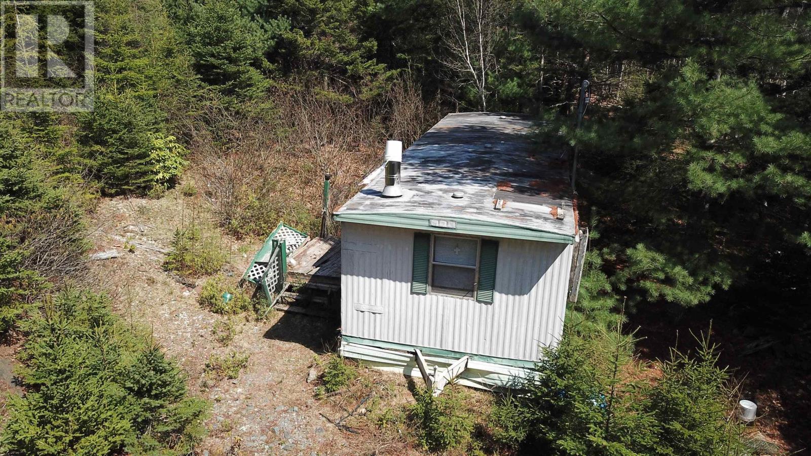563 West Ship Harbour Road Property Photo 12