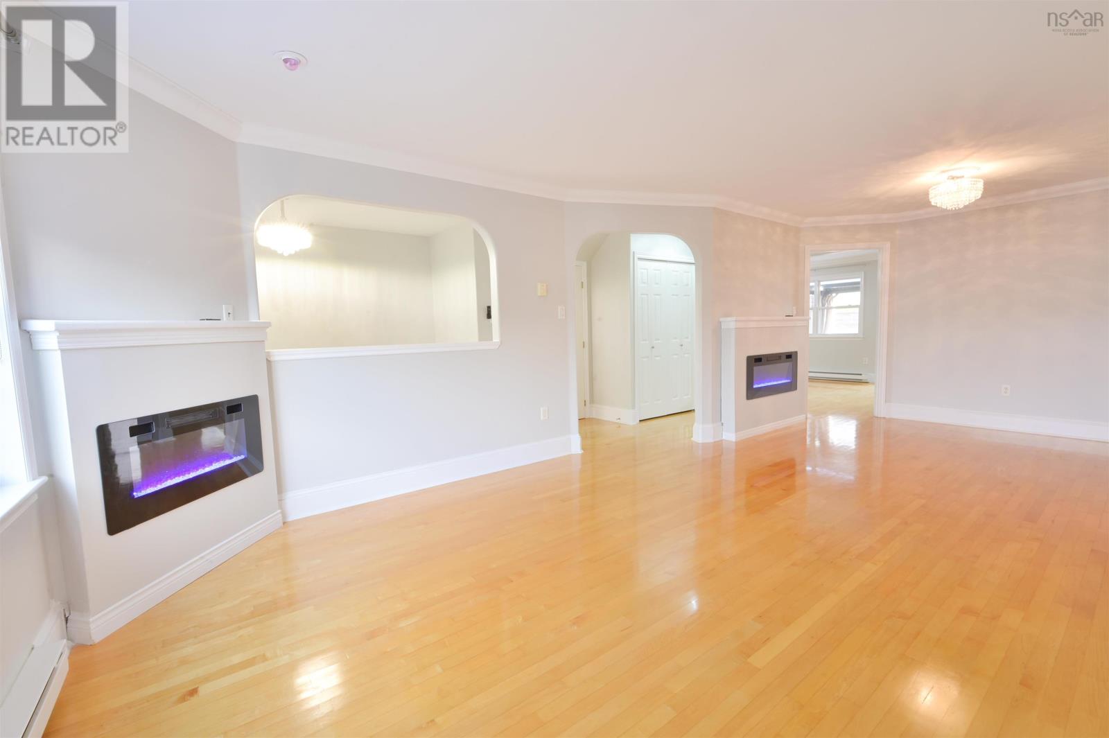 60 Emma Court Property Photo 7