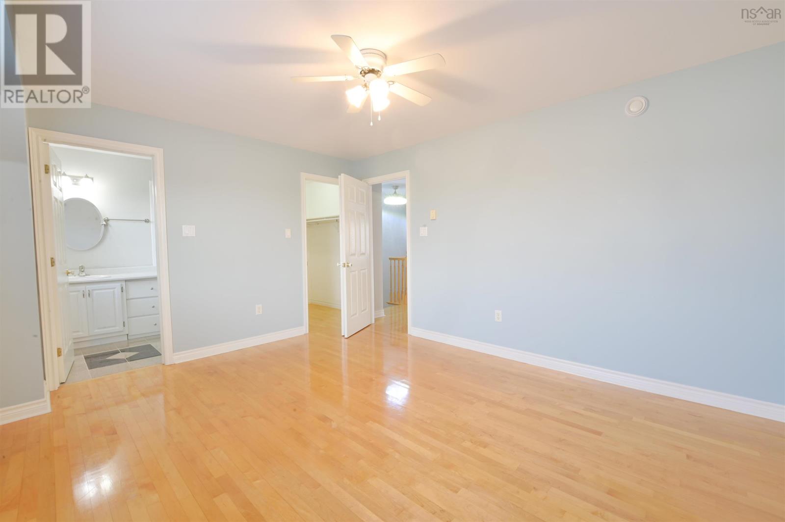 60 Emma Court Property Photo 8