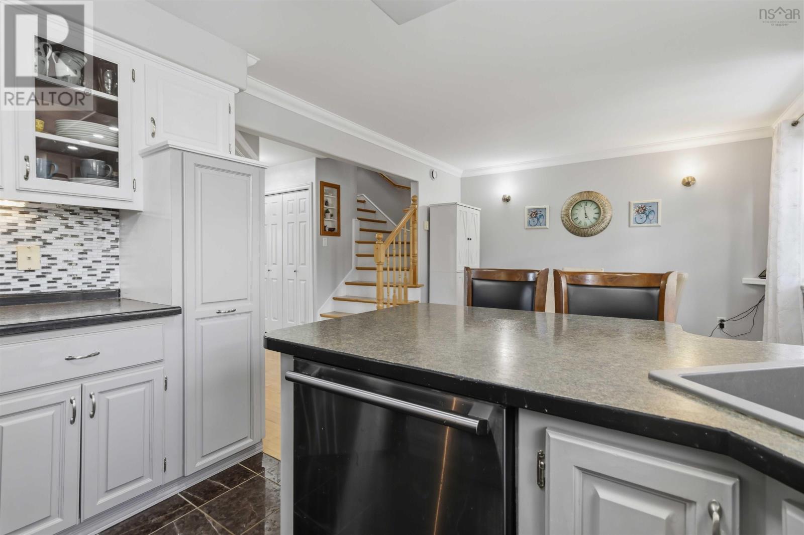60 Emma Court Property Photo 13