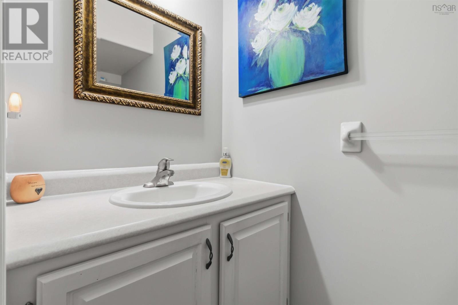 60 Emma Court Property Photo 19