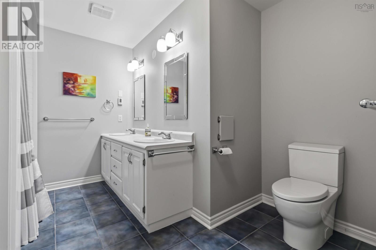 60 Emma Court Property Photo 23