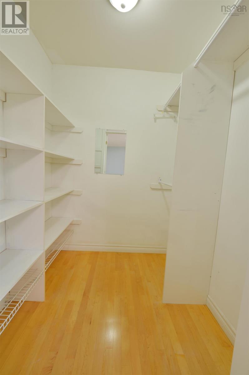 60 Emma Court Property Photo 27