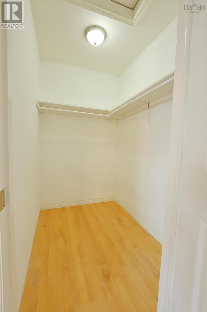 60 Emma Court Property Photo 30