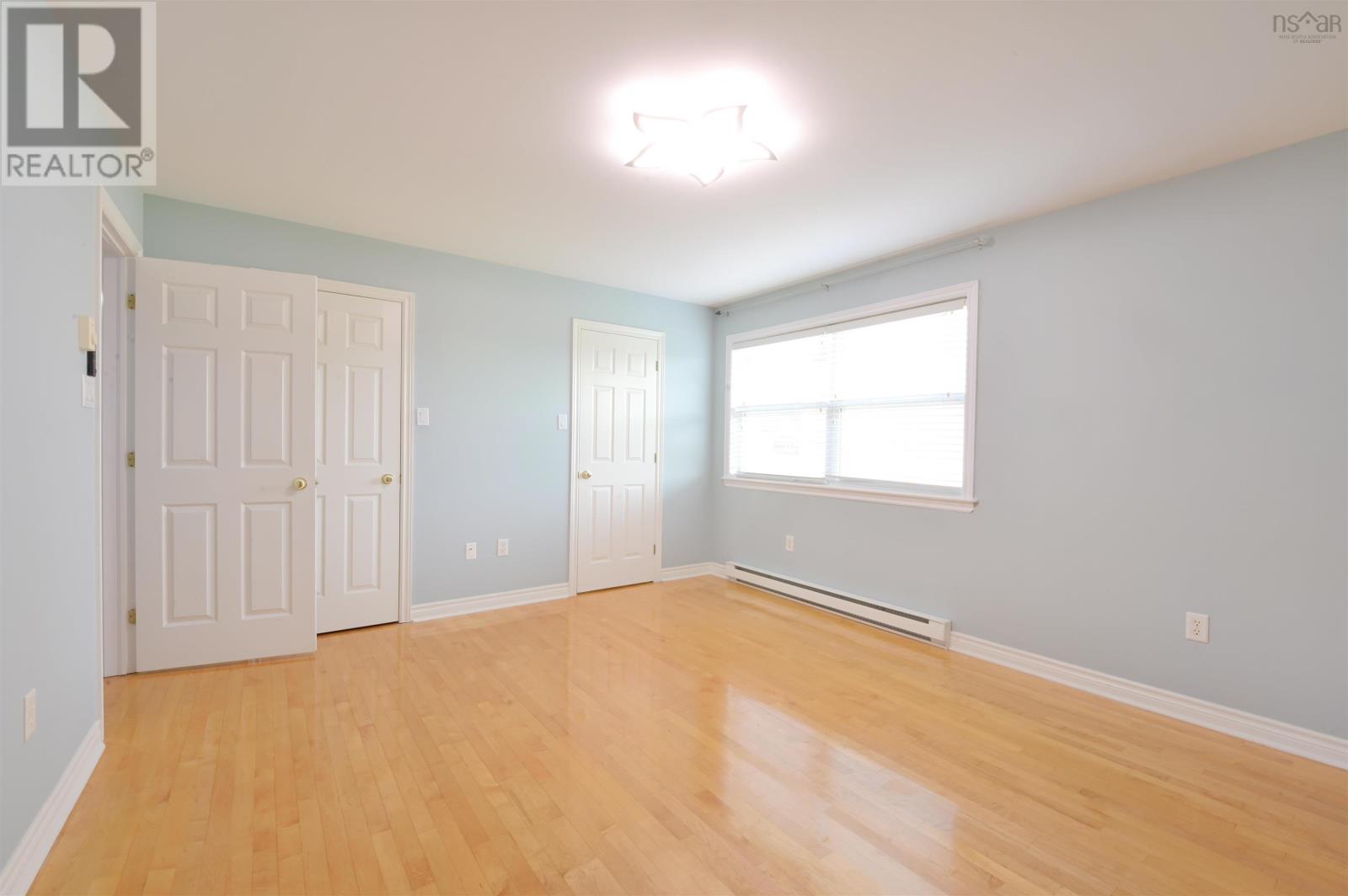 60 Emma Court Property Photo 32