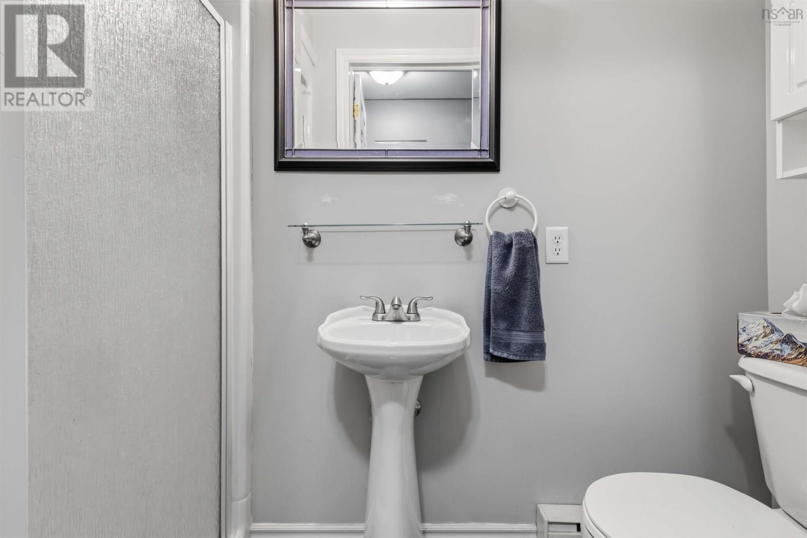 60 Emma Court Property Photo 38