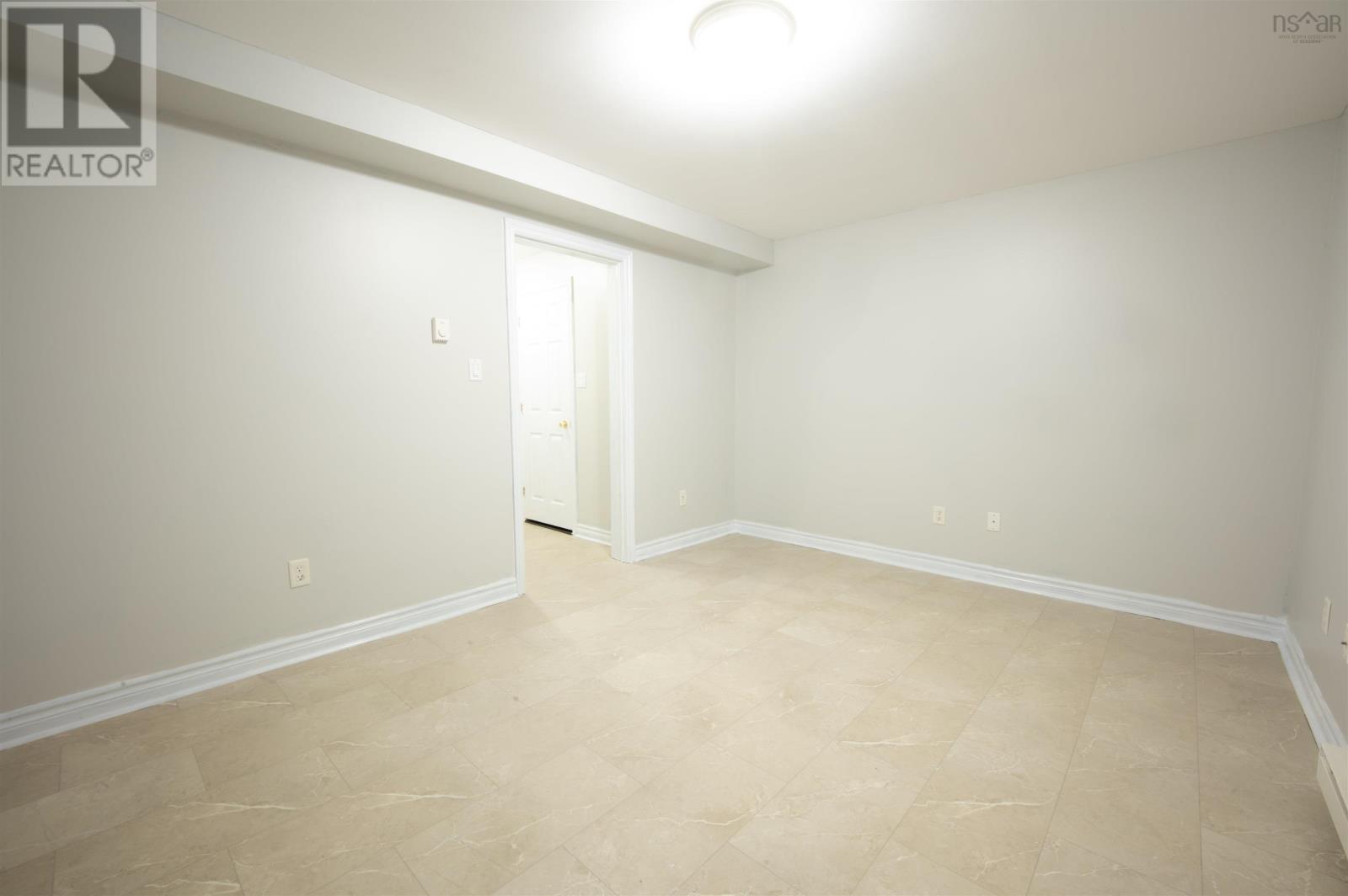 60 Emma Court Property Photo 40