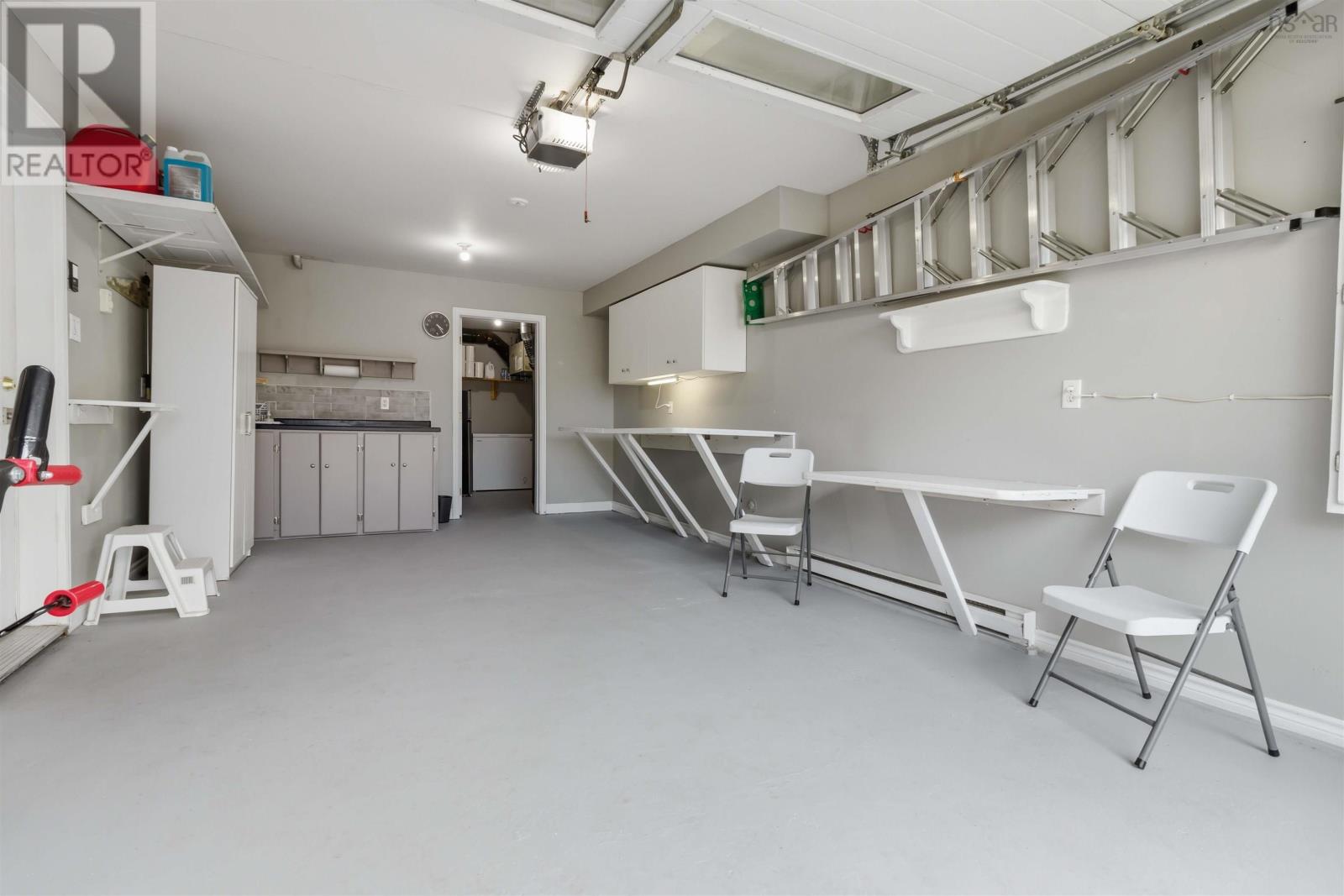 60 Emma Court Property Photo 42