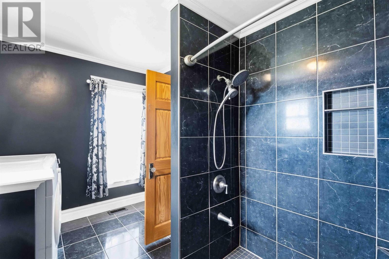 650 Riverside Road Property Photo 18