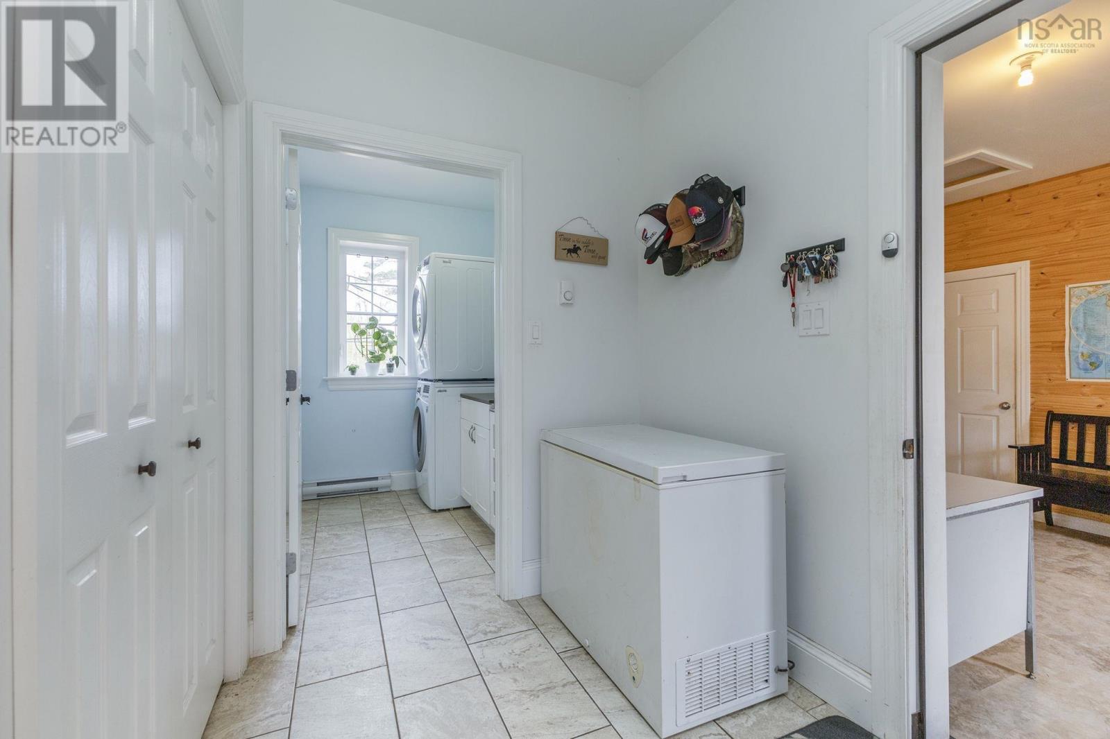 3548 Gairloch Road Property Photo 32