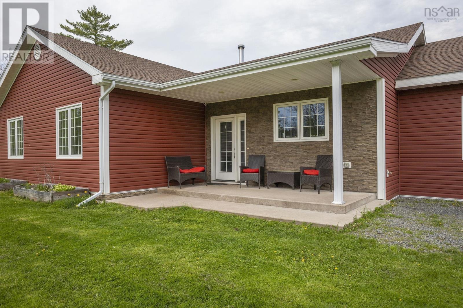 3548 Gairloch Road Property Photo 42