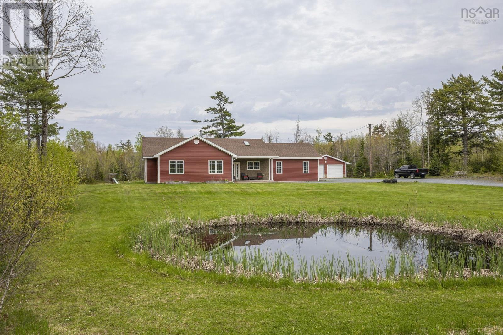 3548 Gairloch Road Property Photo 45