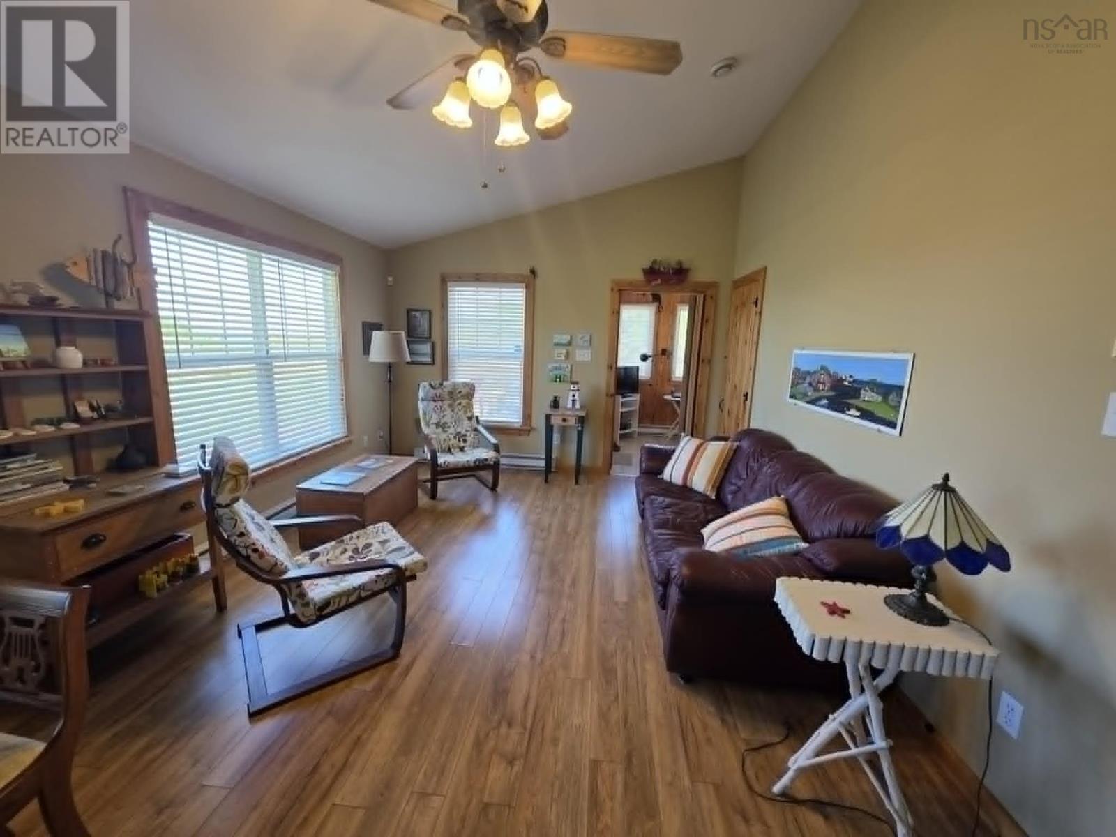 21 Stanley Lane Property Photo 11
