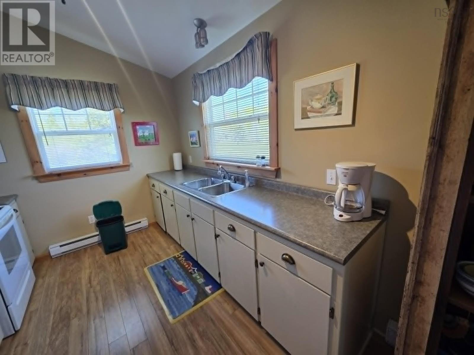 21 Stanley Lane Property Photo 14