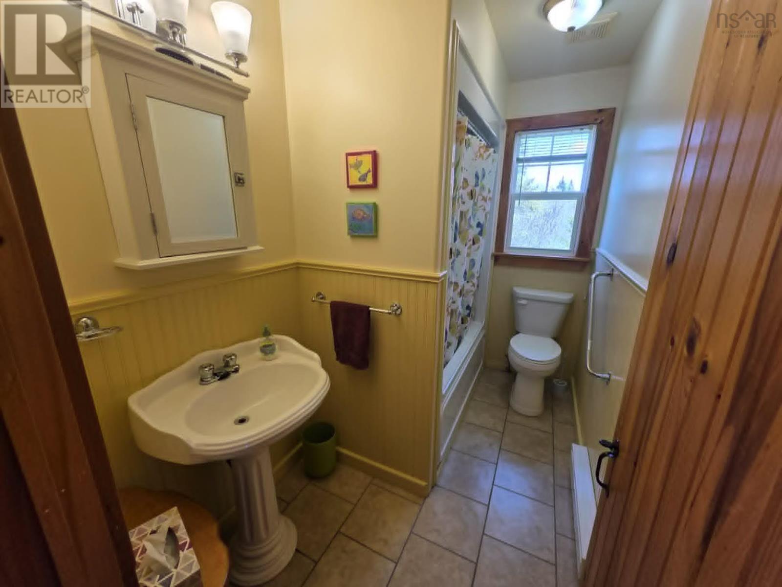 21 Stanley Lane Property Photo 22