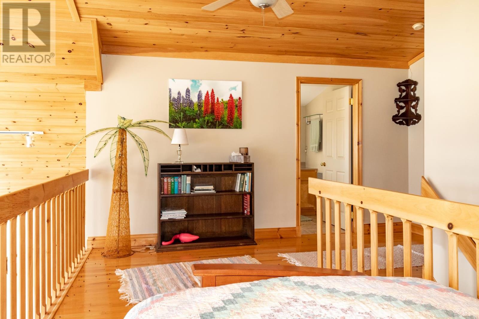 91 St. Michaels Lane Property Photo 41