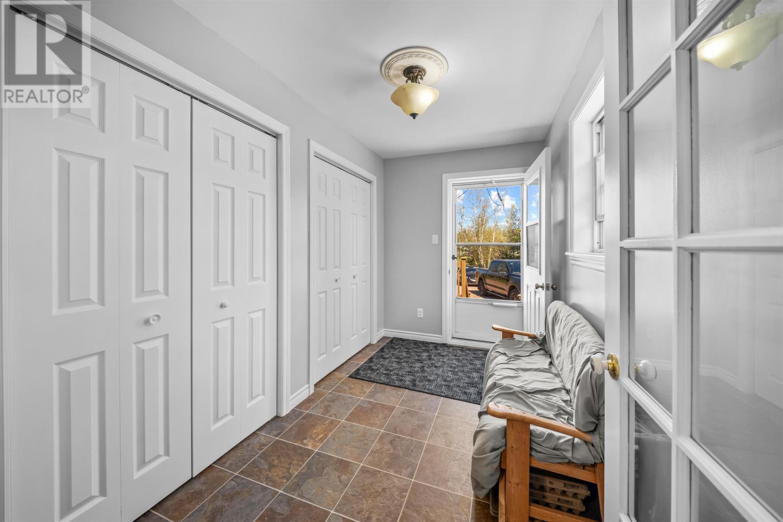 284 Old Martin Road Property Photo 8