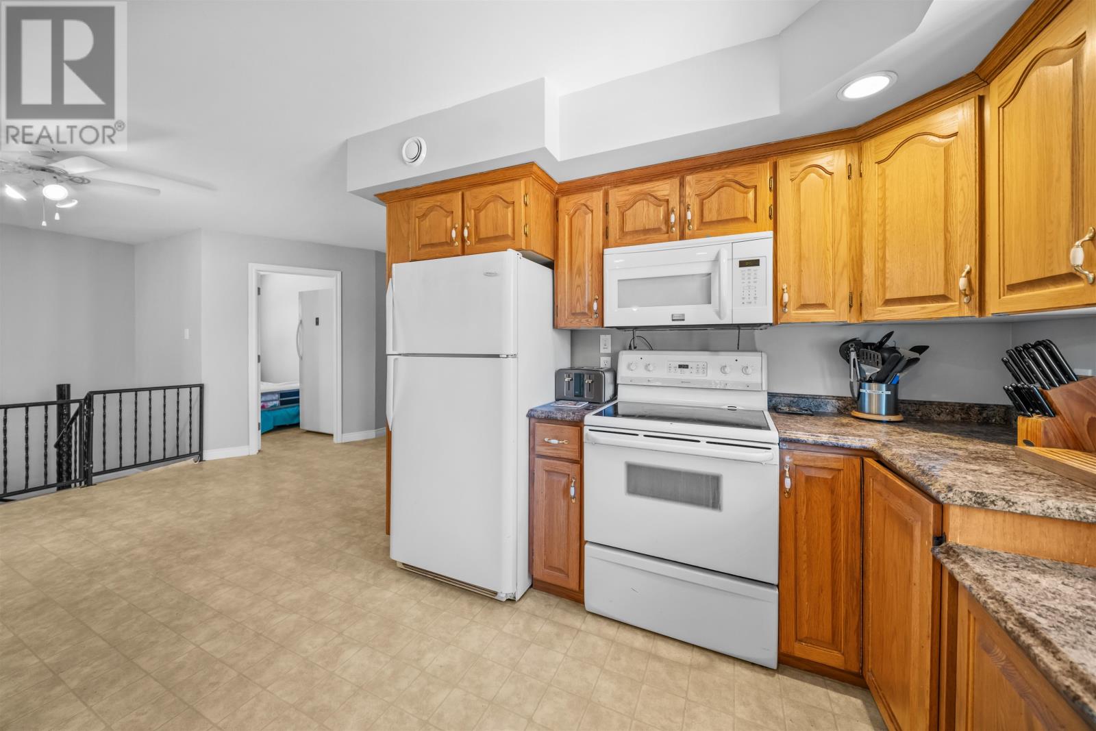 284 Old Martin Road Property Photo 17
