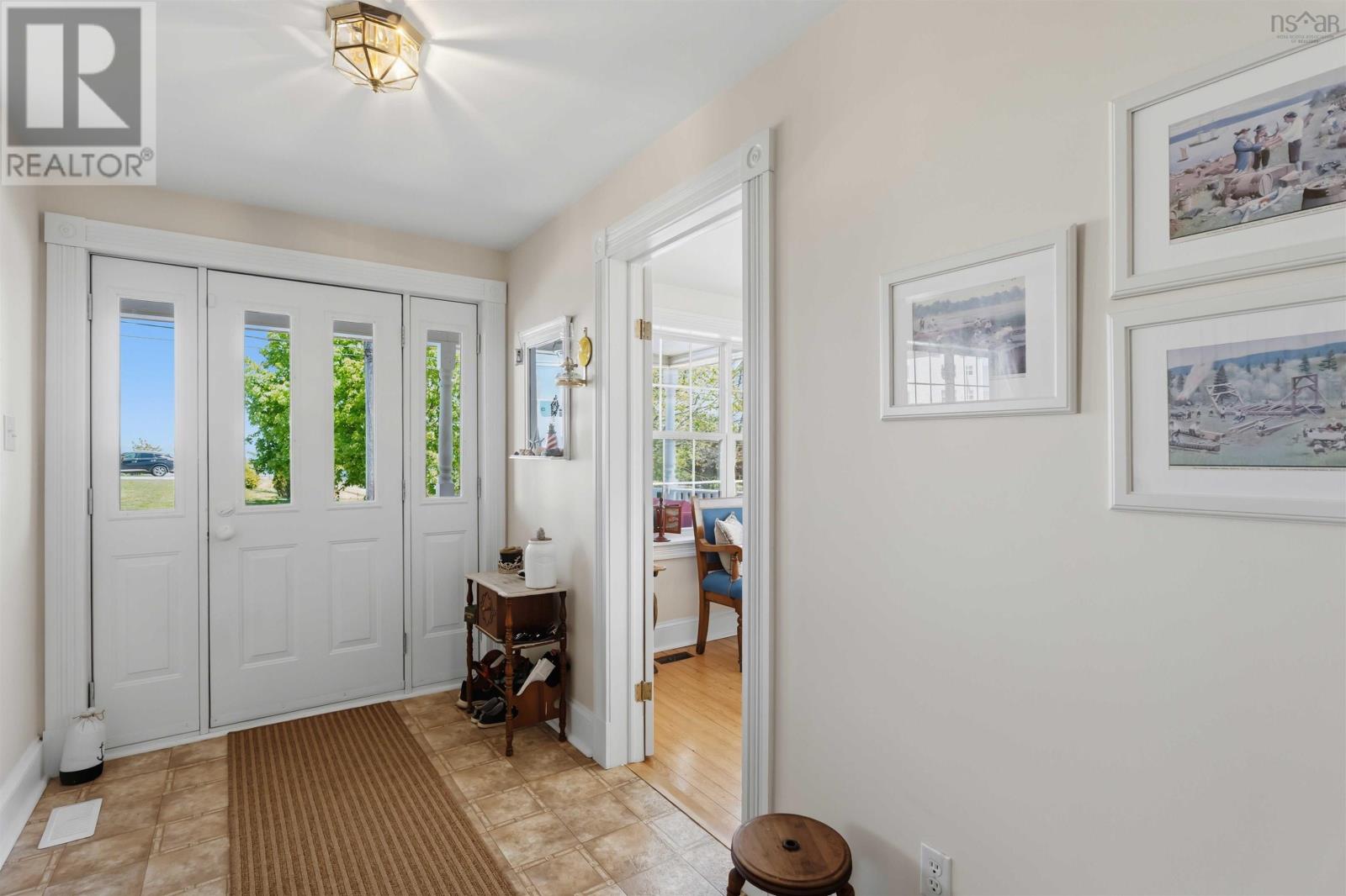 13 Maiden Lane Property Photo 8