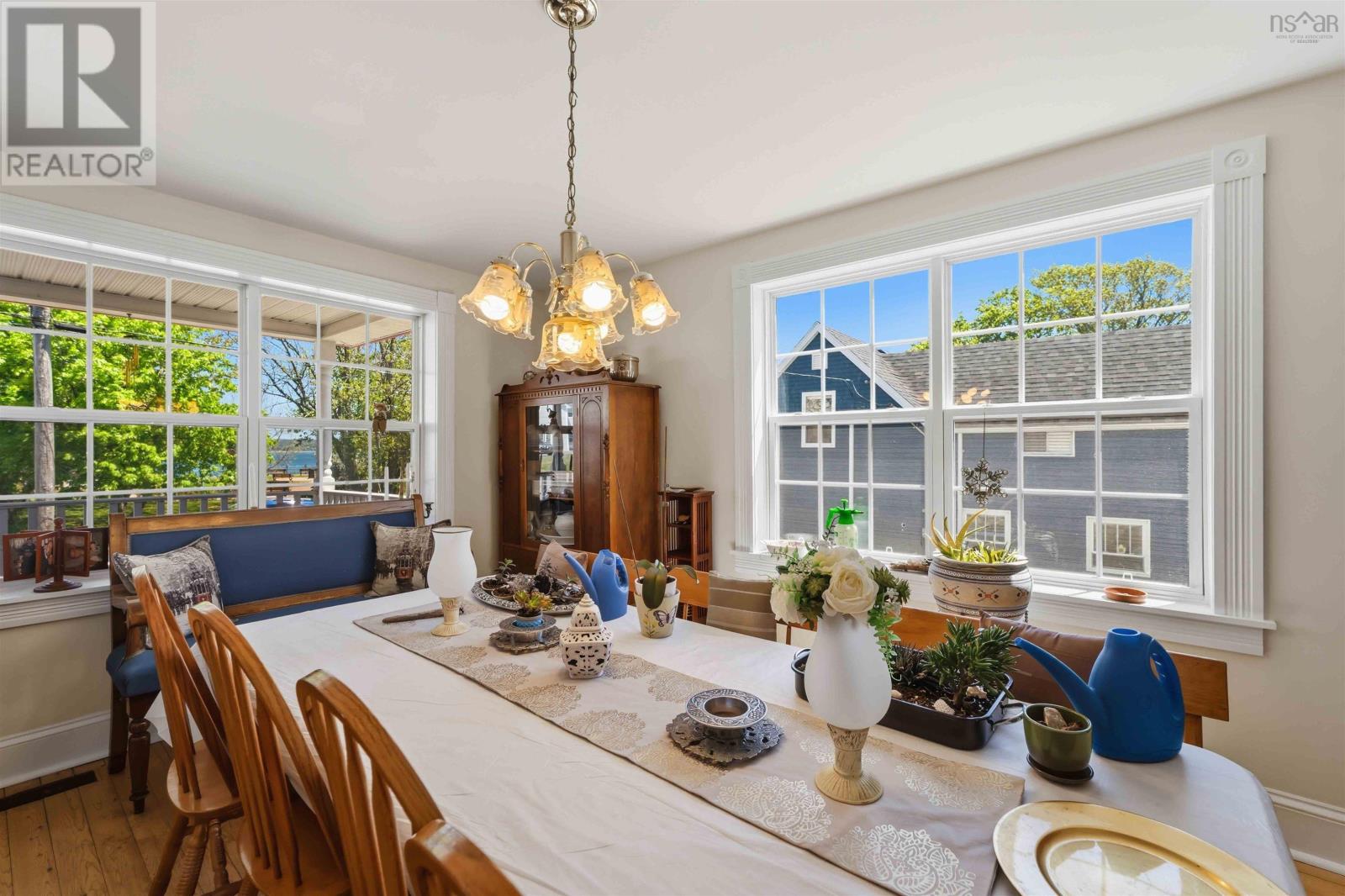 13 Maiden Lane Property Photo 9
