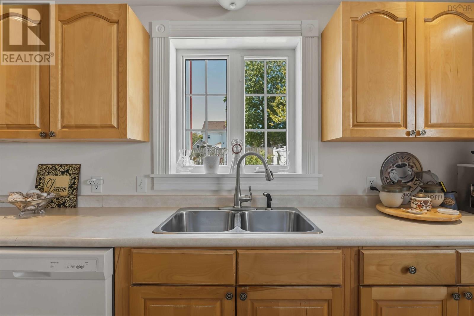 13 Maiden Lane Property Photo 15