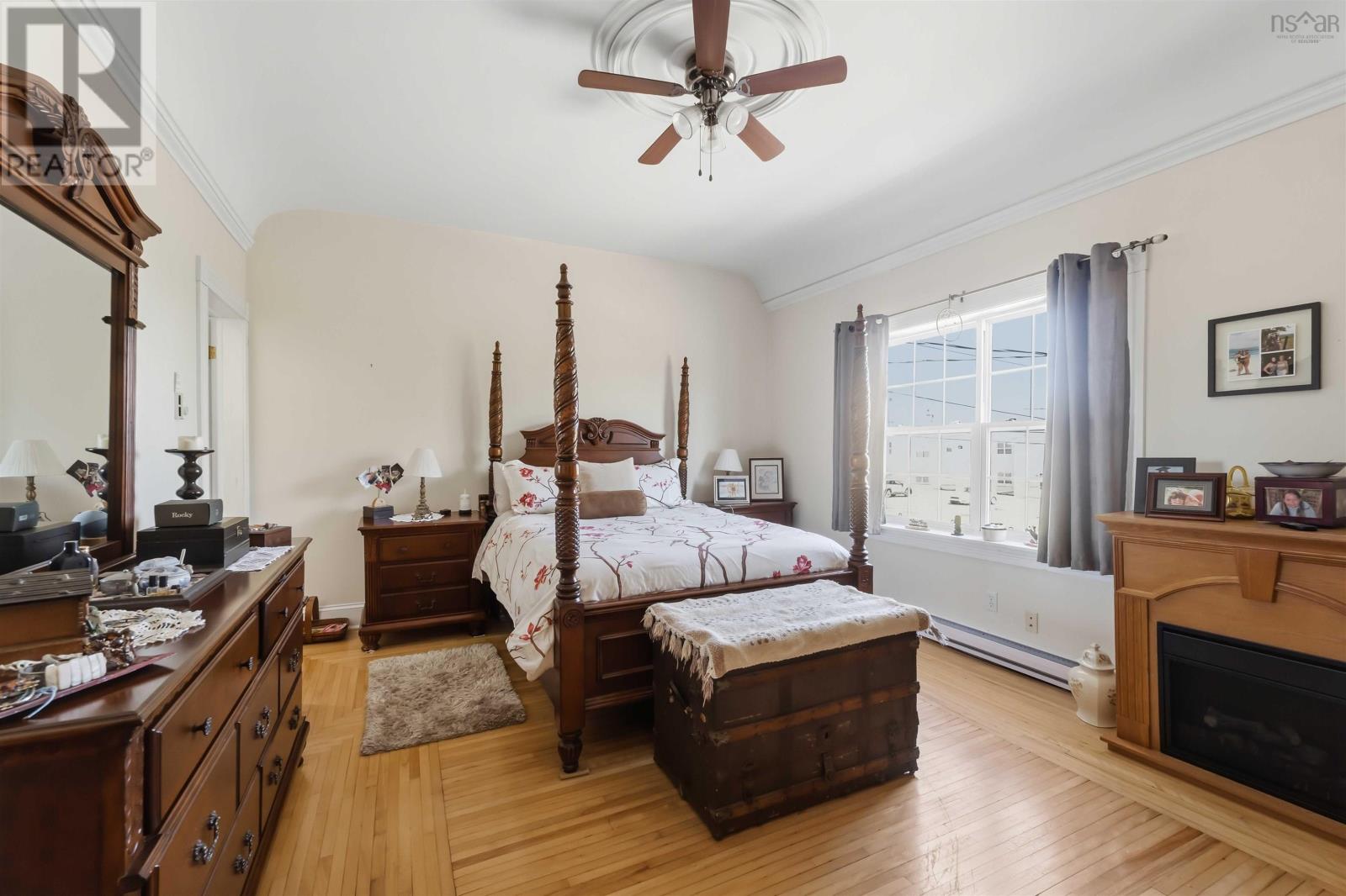 13 Maiden Lane Property Photo 24