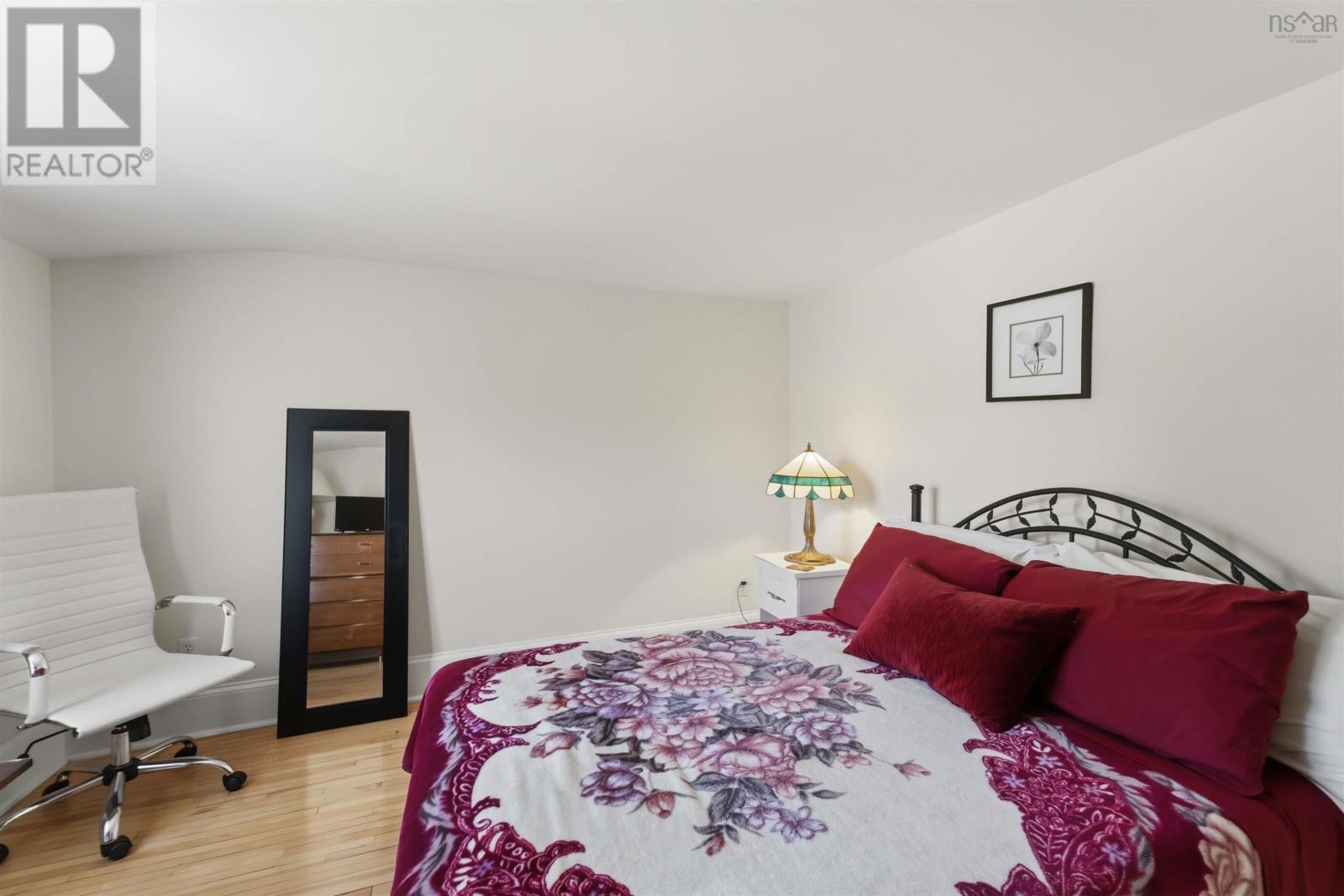 13 Maiden Lane Property Photo 31